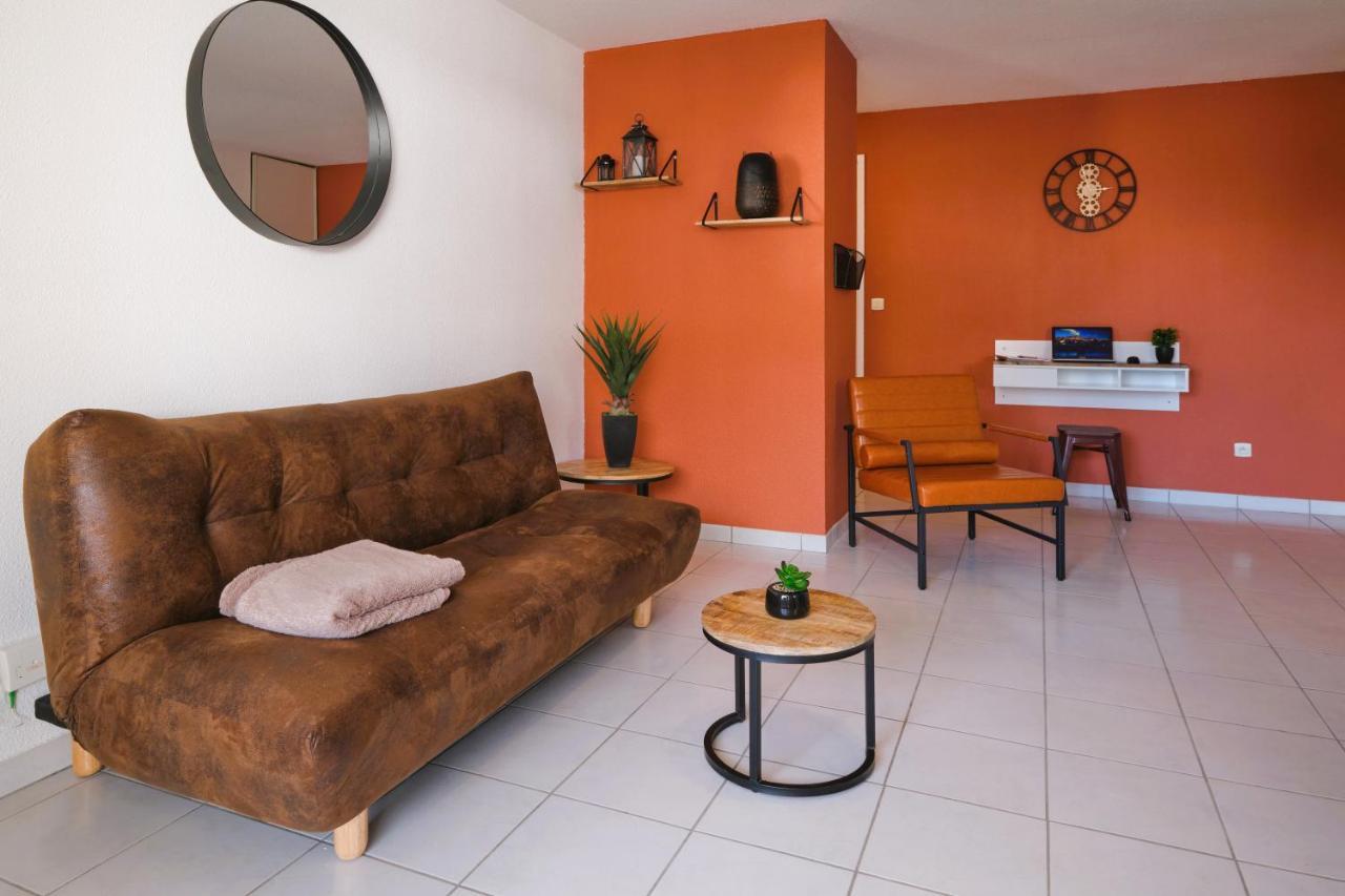 Tout confort ! Calme, Climatisation, Piscine, Parking Gratuit, Grande Terrasse, Netflix, Wifi Carcassonne Esterno foto